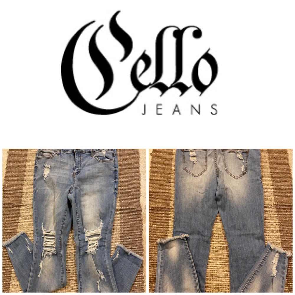 NWOT Cello Distressed Skinny Jeans